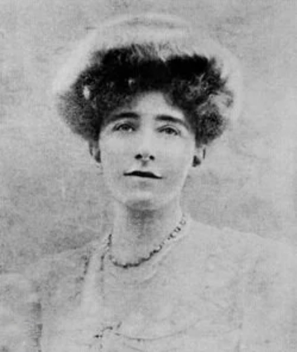 The Sphinx - Ada Leverson, Oscar Wilde's most loyal friend